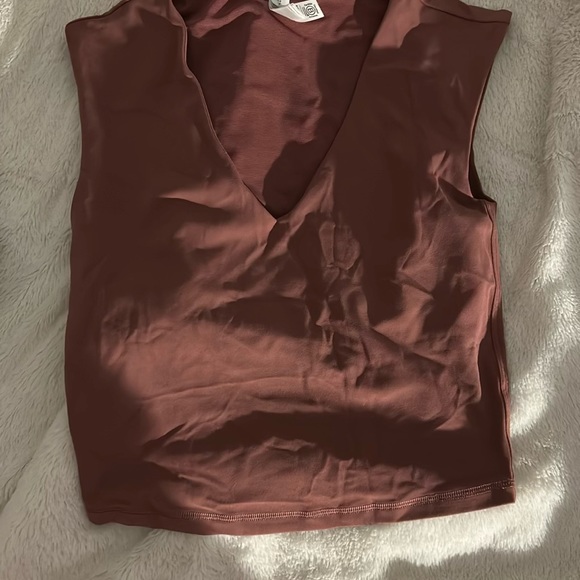 Athleta crop top workout top - Picture 2 of 9